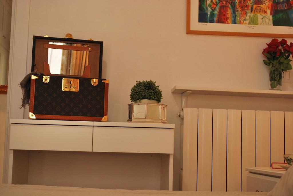 Attico 203 Bed and Breakfast Ρώμη Δωμάτιο φωτογραφία